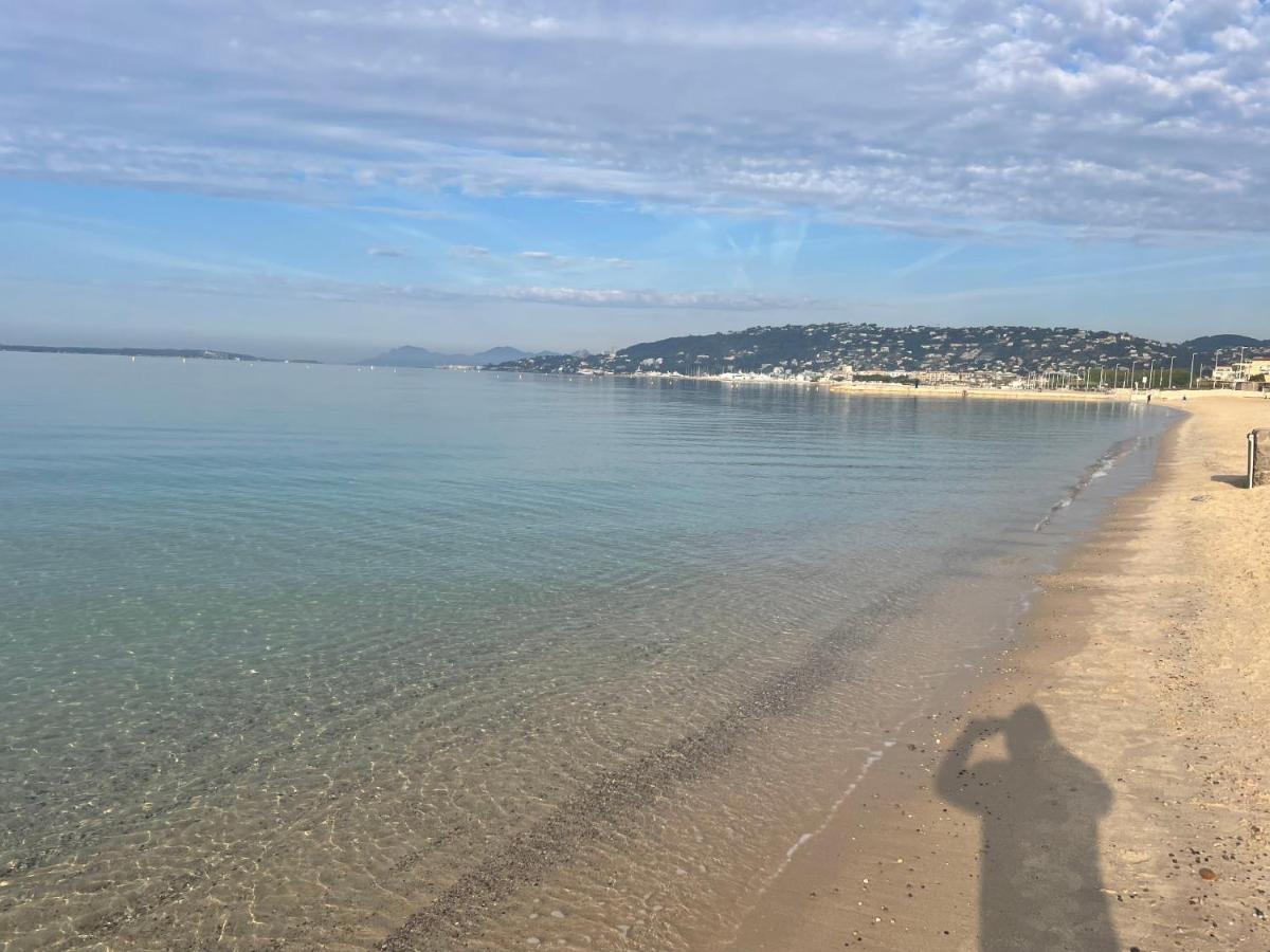Grand Studio 7 Minutes De La Plage Et Climatise Sur Juan Les Pins Antibes Exterior foto